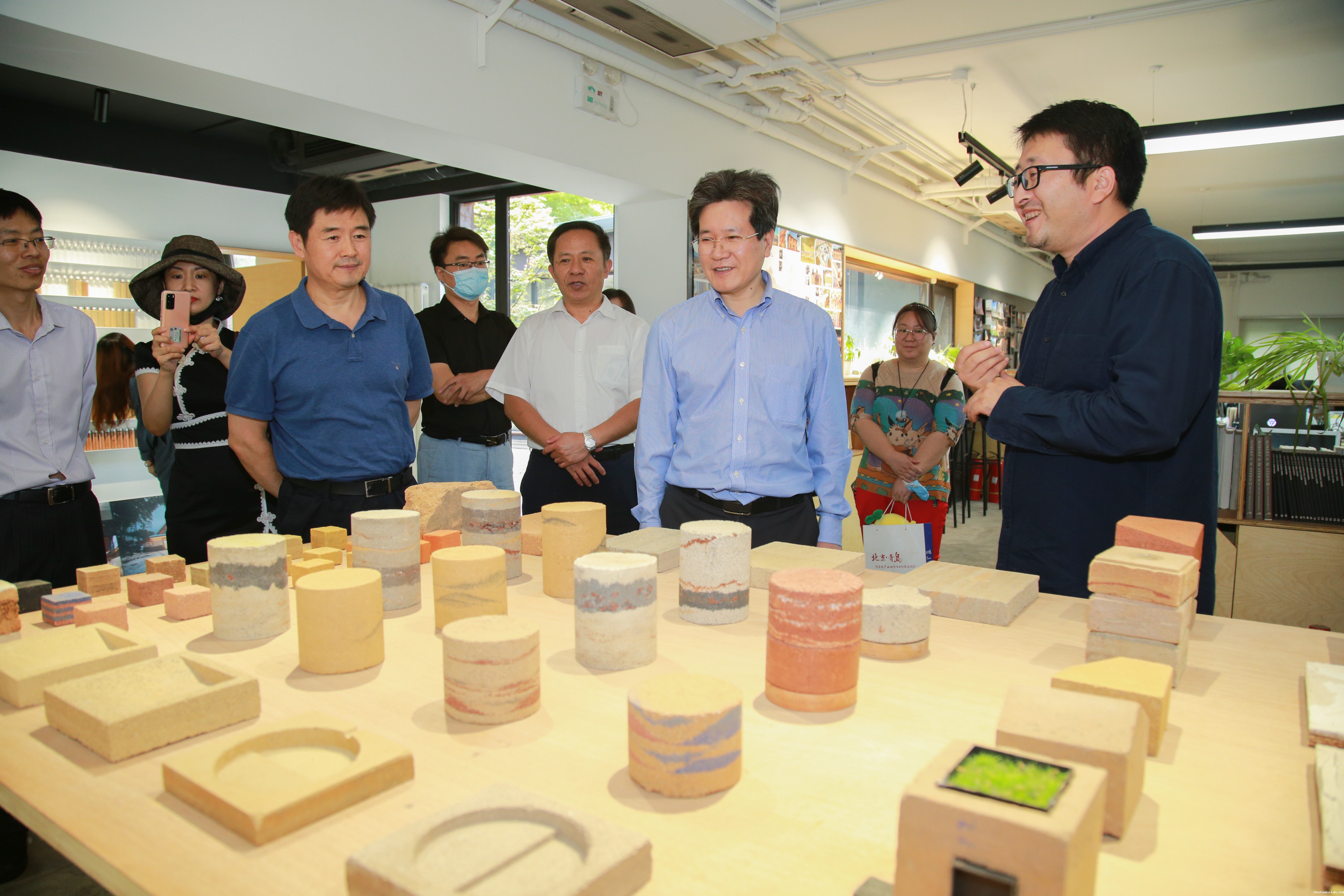 2e801e696792423eb7a9a81c658572a1.jpg 2e801e696792423eb7a9a81c658572a1.jpg