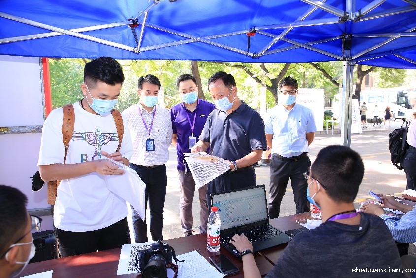 e07d12f40ae14c24b10a6db790add141.jpg image011.jpg