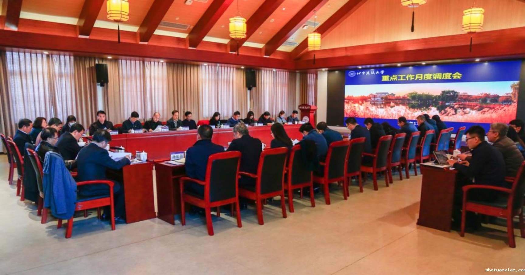 学校召开重点工作月度调度会 总结2020北京国际城市设计大会 部署创新大会筹备工作