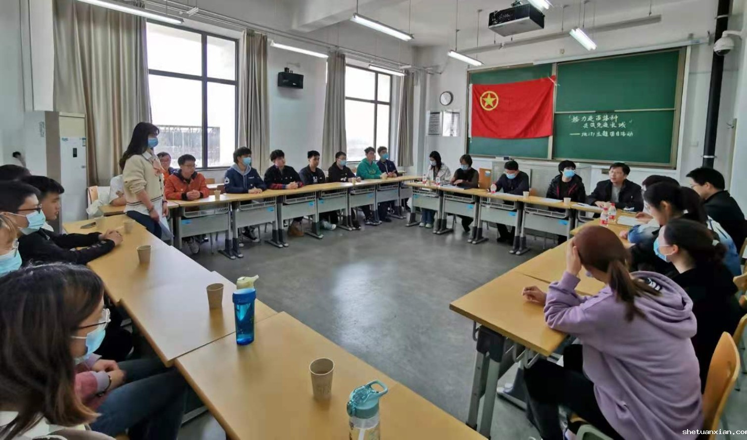 姜泽廷同志参加“接种新冠疫苗  共筑免疫长城”主题团日活动