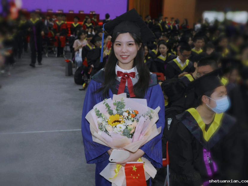 【毕业生风采】揭秘毕业典礼发言女孩！她是李玉璇，7篇SCI、学分绩第一、清华读博