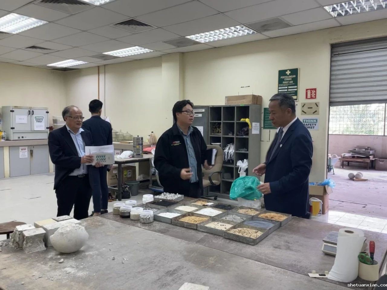 d46f0b12dcd54418b6e7cd1865a8239b.jpg d46f0b12dcd54418b6e7cd1865a8239b.jpg