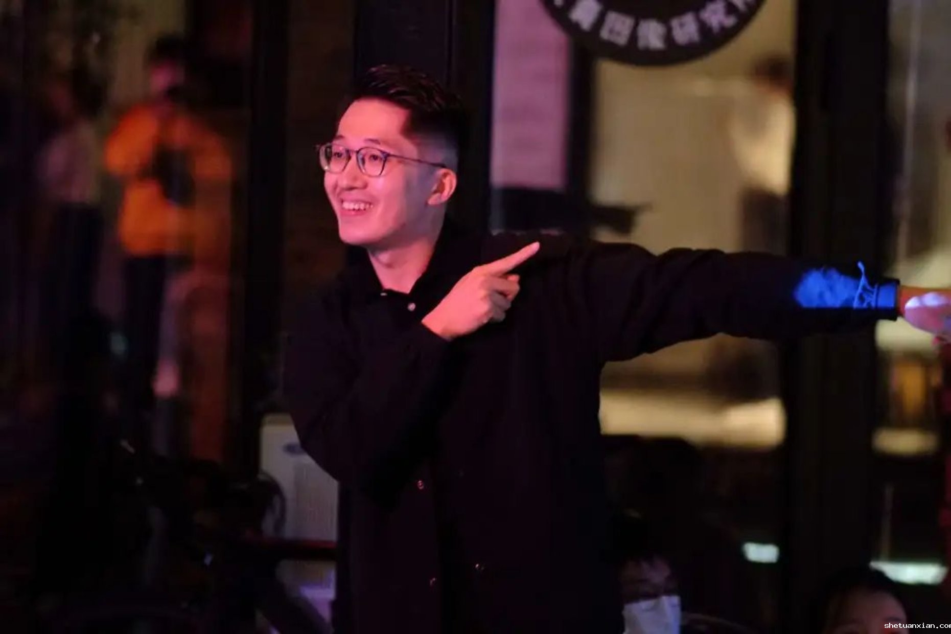 【建大·青椒】育人科研两手抓，他是双料“小管家”