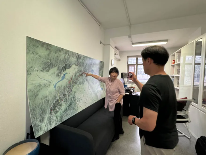 40ac2ebdf33e4a30a8e0702f82fb0683.jpg 40ac2ebdf33e4a30a8e0702f82fb0683.jpg