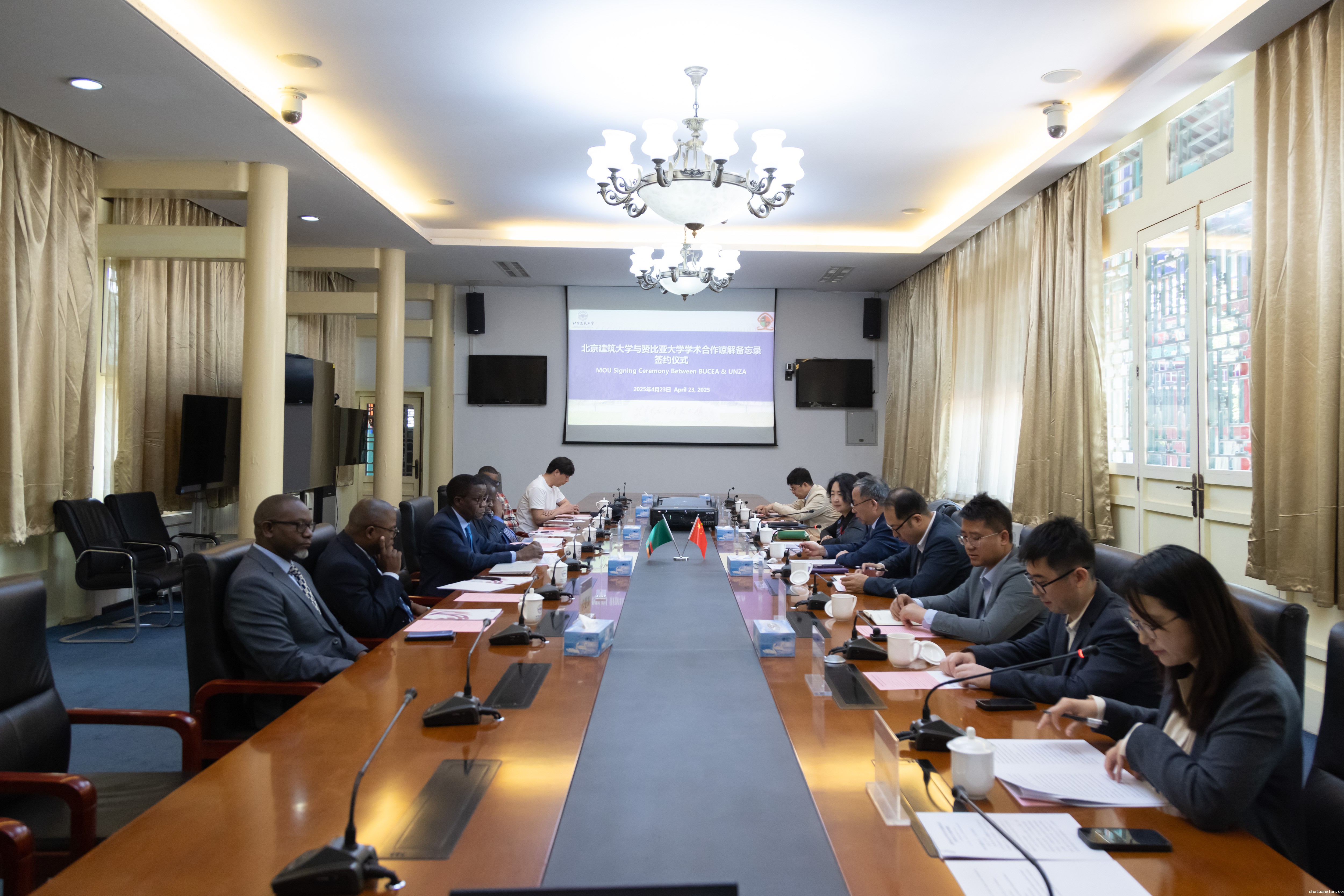 24cf258a27144e0d86241247ec96ba60.jpg 24cf258a27144e0d86241247ec96ba60.jpg