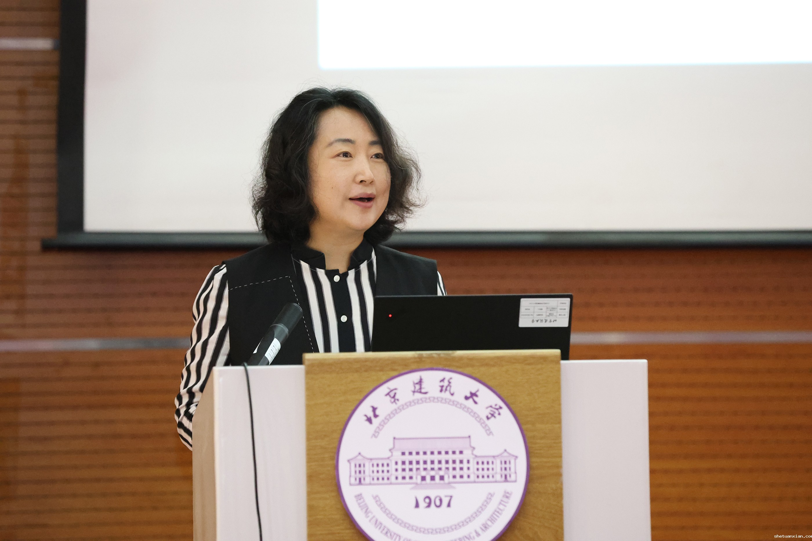 0c8c67d44b854a1ba594efb3aa7ec2b4.jpg 0c8c67d44b854a1ba594efb3aa7ec2b4.jpg