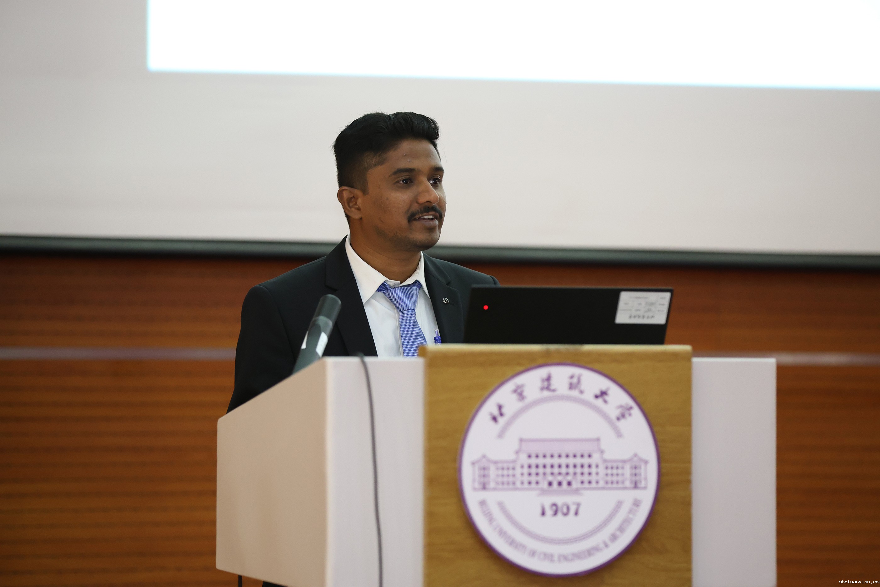 1b4c9ae1b69343a3a06e4473eeb1b5f9.jpg 1b4c9ae1b69343a3a06e4473eeb1b5f9.jpg