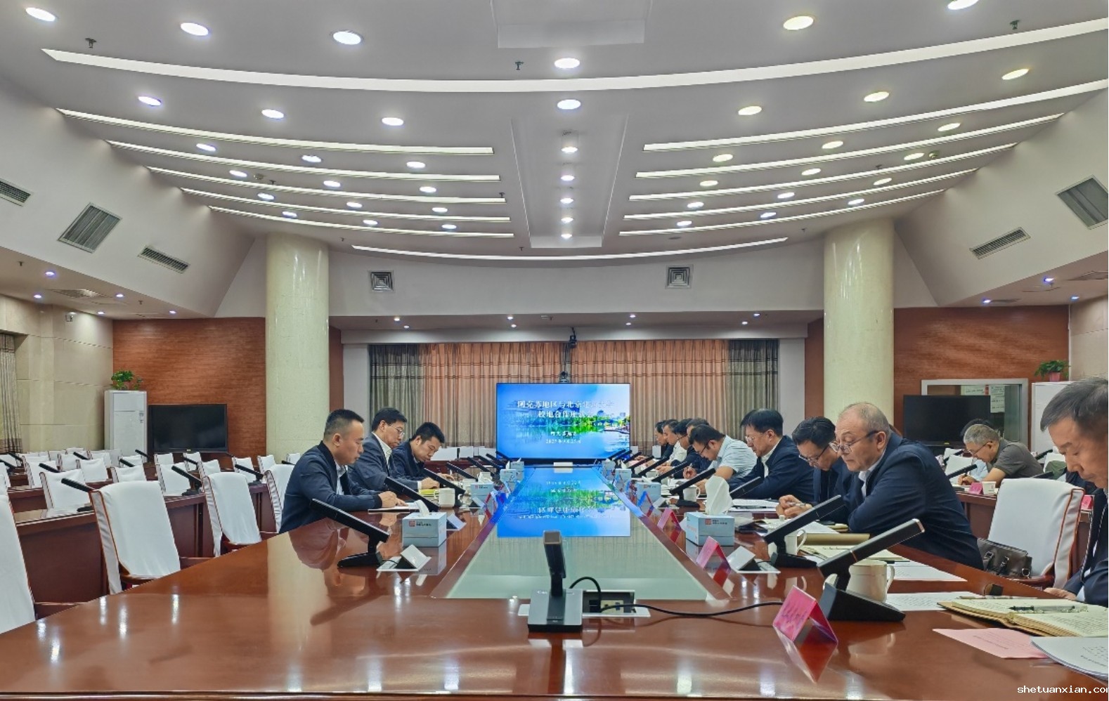 党委常委、副校长李俊奇带队赴新疆阿克苏调研交流